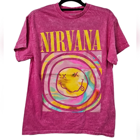 NIRVANA Tops - NWOT Nirvana Nevermind Graphic Tee